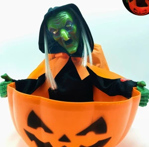 Halloween Black Plastic Robe Skeleton Orange Witch Battery Operated Toy Creative Gift Ornaments Candy Pot Decor