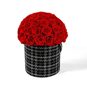 Handmade everlasting flower rose bouquet Valentine's Day gift flower arrangement hugging bucket gift