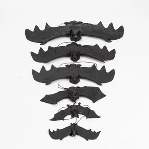 Nicro Factory Price Realistic TPR Soft Rubber Hanging Black Flying Bat Halloween Party Supplies Scary Haunted House Decoration
