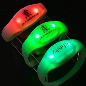 Longstargift Christmas Promotion Gift Wholesale Color Changing Wedding Party Custom Logo DMX Control LED Wristband Bracelet