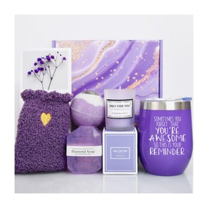 Wholesale Christmas Mother's Day Valentine's Day New Year Halloween New Year Lavender Spa Gift Basket Set