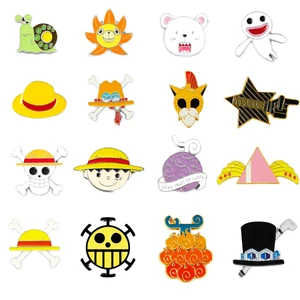 Wholesale 3D Bronze One Piece Brooch Japanese Cartoon Anime Characters Luffy Straw Hat Pirates Art Theme Metal Chinese New Year