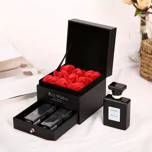 Hot Selling Eternal Rose Artificial Flowers Recyclable Heart-Shaped Preserved Plants Ornaments Valentine's Day Gift Box
