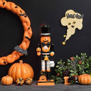 Handmade Indoor Ornament 25cm Pumpkin Man Halloween Nutcracker For Retail Display Decor