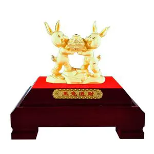 Custom Golden Art Luxury Wedding Gifts for Guests Pure 24K Gold Rabbit Statue Figurine Year 2023 Chinese New Year Souvenirs