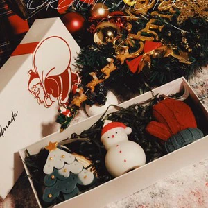 Handmade Luxury Christmas Scented Candles Gift Set Soy Wax Christmas Tree Gingerbread Man Elk Glove Art New Year Ornaments Xmas