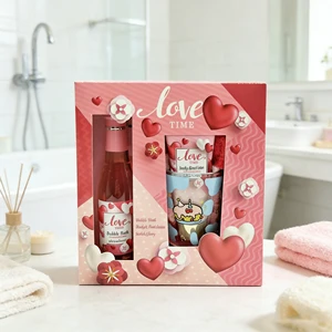 Valentine's Day Love Time Bath Gift Set Bubble Bath Body Lotion Sock Heart-Themed Bath Kit Perfect Gift Holidays & Anniversaries