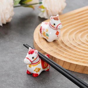 New Chinese-style Horse-Themed New Year Fortune Creative Gift Chopstick Holder Animal Rotating Desk Ornament