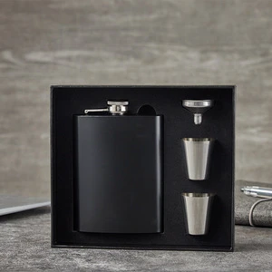 Custom Stainless Steel Wine Bottle Gift Set 6oz 7oz 8oz Engraved Hip Flask with Funnel for Men Wedding Corporate Wholesale Bulk