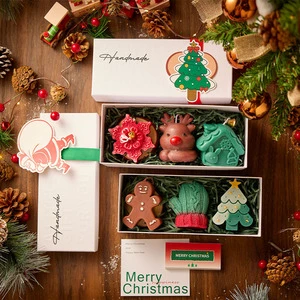 Best-selling Christmas Scented Candle Gift Box Set with a Creative and Atmospheric Design, As a Festive Souvenir