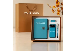 Men and Women Business Gift Set for Office New Year Power Bank USB Flash Drive with Elegant Gift Box for Father's Day