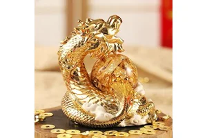 Custom Dragon Water Globe Chinese New Year & New Year Decoration Resin Snow Globe Gift with Lifelike Hand-painted Model