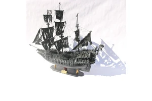 Luxury Antique Model Ship Flying Dutchman Special Edition Black Pearl Painted Handcrafted Wood Material Custom Logo Sports Art