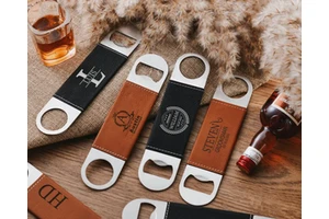 USA Free Shipping Engraved Beer Opener Best Man Gifts High Quality Leather Wine Opener Personalized Leather Bottle Opener