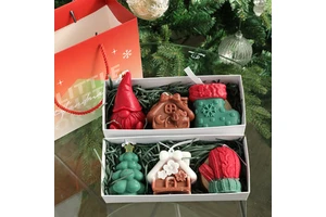 New Year Christmas Present Soy Wax Santa Claus and House Shape Candles Unique Christmas Candles Set