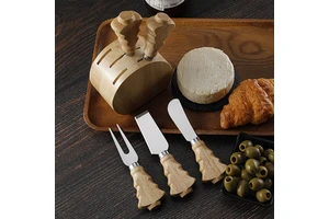 Custom Logo 6Pcs Christmas Tree Wood Handle Butter Knives Cheese Spreader Charcuterie Board Accessories With Holder