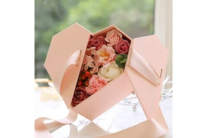 Low Price Hot Sale Valentines Day Gift Set Heart Shaped Box High Quality Valentine Day Gift 2025