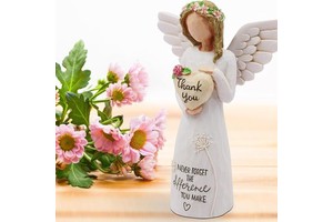 Mother's Day Gift for Mom: Desktop Sculpture, Living Room Home Resin Craft Decoration Ornament