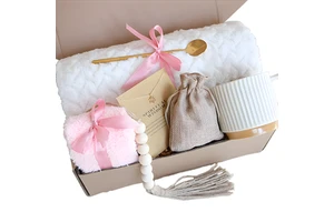 2024 New Arrival Personalized Unique Happy Birthday Gift Sets for Mom Wife Sister Friend Mom-for Mother's Day