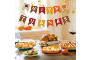 New for Cross-border Thanksgiving-themed Decorative Non-Woven Fabric Garland with Autumn Maple Leaves and Pumpkin Decorations