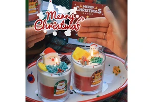 Best-selling Christmas Holiday Gift Handmade Santa Snowman Gingerbread ManDessert Candles AromatherapyCandle for Xmas HomeDecor