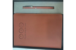 Innovative 2024 Men's Makeup Set Perfect Christmas Gift for Dad Offset Printing for Happy Fathers Day