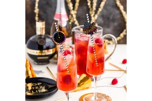 Modern New Year Decoration Disposable Colorful Paper Straw Cake Gift Birthday Flag Party Supplies