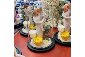 Valentines Day Gift New Products Preserved Roses Lovers in Glass Domes for Christmas Home Decorations
