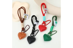 Leather Love Car Keychain Pendant Creative PU Imprint Letters Peach Heart Hundred Hanging Bag Decoration