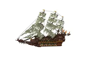 Christmas Gifts Mould King 13197 Pirate Ship Series Flying Dutchman Model Assembled Boy Building Block MOC 13138