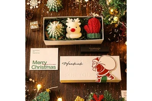 YUYANG Luxury Christmas Scented Tree Candle Creative Christmas Fawn Candle Gift Set Christmas Decorations Gifts