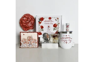 2024 Valentine's Day Wholesale Spa Gift Baskets Bath Set for Female Friends Wife Girlfriend Presents Greeting Cards Gifts