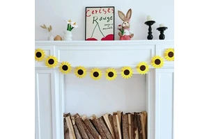 Country Theme Sunflower Garland and Banner Felt Spring Party Decoration for Christmas Thanksgiving Easter for Room Decor