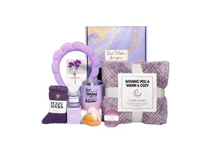 Luxury Purple Gift Box Set Scented Candle Velvet Blanket Bath Salts for Women Mother's Day Valentine's Day Spa Relaxation