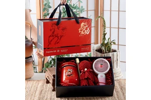 Gift set for ladies for Mother's Day including a coffee cup, eternal rose, towel, teddy bear and artificial flowers in mini size