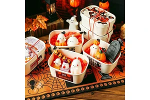 Creative Halloween Paraffin Wax Handmade Scented Candle Set with Ghost Pumpkin Shape for Party Favors Seasonal Gifts & Retail