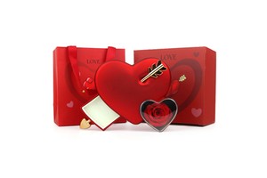 2025 Valentine's Day Custom Jewelry Box Arrow Heart and Eternal Rose Design for Mother's Day Gift MOQ 50 Pcs