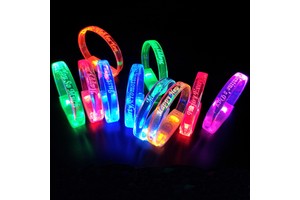 Custom Wedding Anniversary Souvenir 3 Flashing Modes Color Changing Button Activated LED Wishing Bracelet