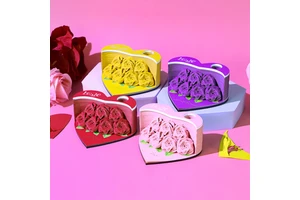 Valentine Day Gift Heart Shape Rose Flowers 3D Memo Pad Desk Decoration Note Pad Christmas Novelty Gift for Girlfriend Birthday