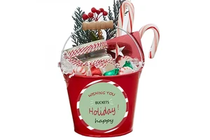 Wholesale Custom Holly Jolly Personalized Red Metallic Christmas Gift Bucket Xmas Decorations Metal Bucket With Handle