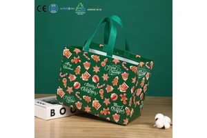 Custom Xmas Cookie Print Non Woven Bag Green Base Waterproof Tote For Winter Holiday Gift Sets Wholesale