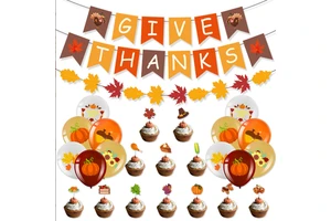Hot Selling Modern Thanksgiving Decoration Set Flag Balloon Autumn Maple Leaf Pumpkin Cake Plaque