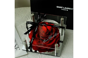 Valentine's Day Gift - Acrylic Heart-shaped Eternal Flower - a Valentine's Day Gift for Girls
