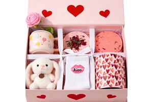 CH Customized Valentine's Day Gift Set Relax Bath Bombs and Drinking Cups Doll Festival Gift