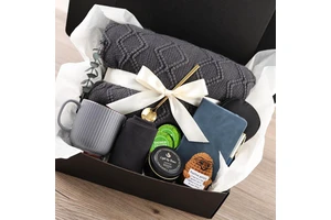 Cozy Self Care Gift Box Kit Set with Blanket, Mug & Scented Candle, Custom Logo for Fathers Day Gift Set