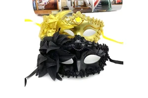 New High-end Halloween Plastic Venetian Eye Masks with Flower Design Women's Party Masks