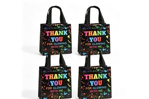 Wholesale Customized Logo Printing Reusable Eco-Friendly Non-Woven Heat Seal Gift Candy Goodie Treat Party Favor Bag Thank Bag