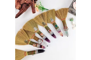 Witch Altar Broom Mini Wicca Brush Mane Broomstick for Ceremonial Halloween Ritual White Crystal Halloween Brooms