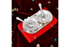 German Royal Luxury Durable Metal Round Silver Brass Bowl with Tray Spoon Home Decor for Dry Fruit Sweets Creamer Pots