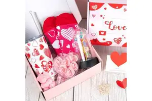 Rose Flower Heart Valentine's Day Gifts for Teens Girls Christmas Unique Gifts for Girlfriend 2025 Romantic Lover Gifts for Her